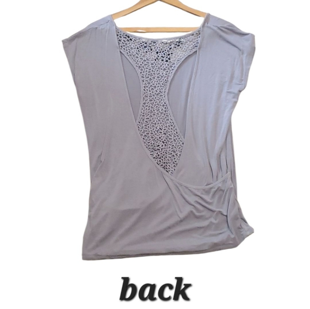Threads 4 Thought Crochet detailed top Size Small